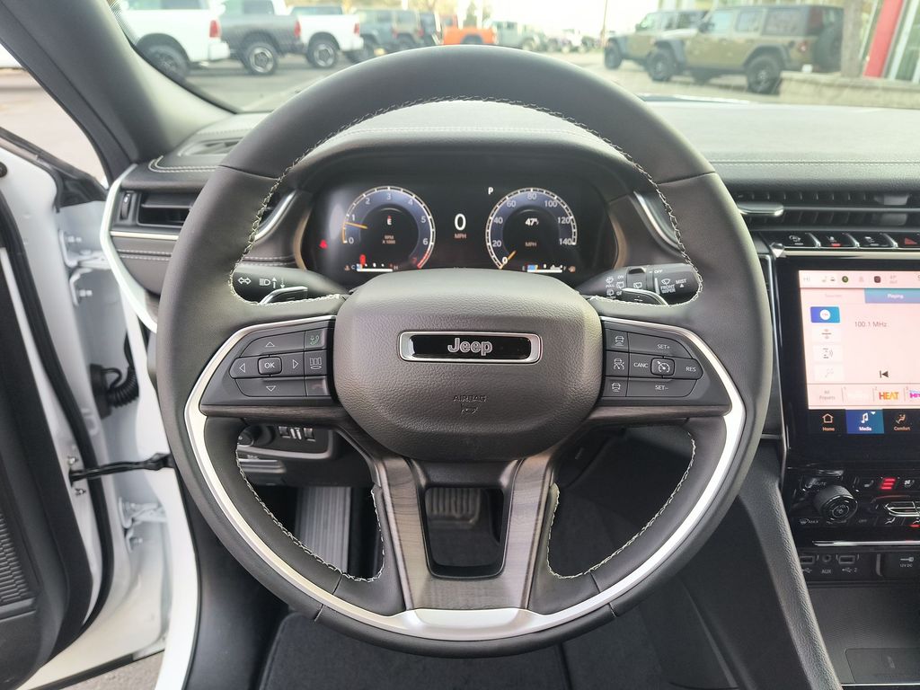 Thumbnail: 2025 Jeep Grand Cherokee L - 2