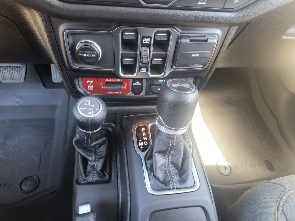 Thumbnail: 2026 Jeep Wrangler - 12