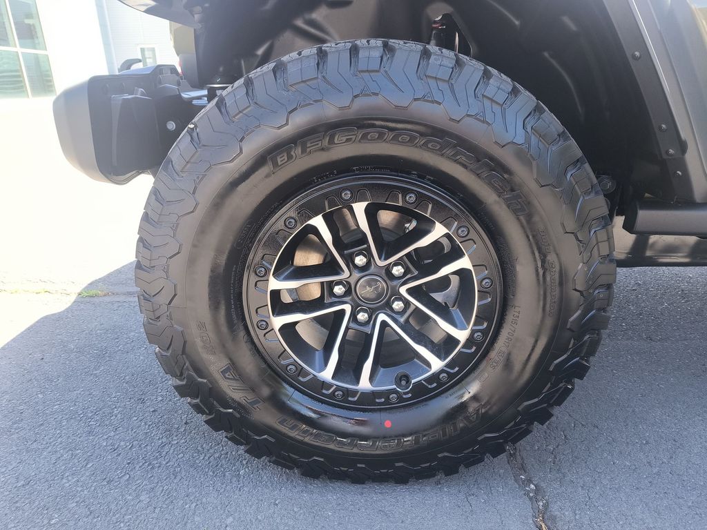 Thumbnail: 2026 Jeep Wrangler - 6