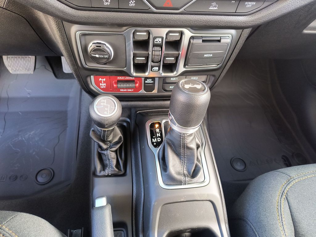 Thumbnail: 2026 Jeep Wrangler - 12