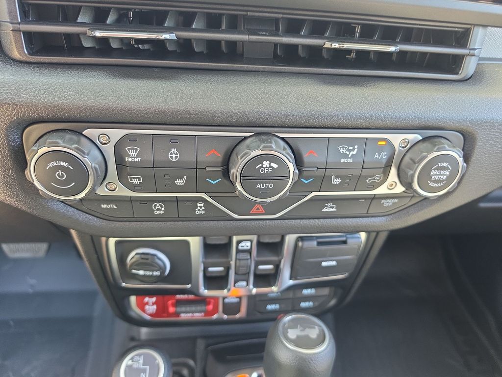 Thumbnail: 2026 Jeep Wrangler - 23