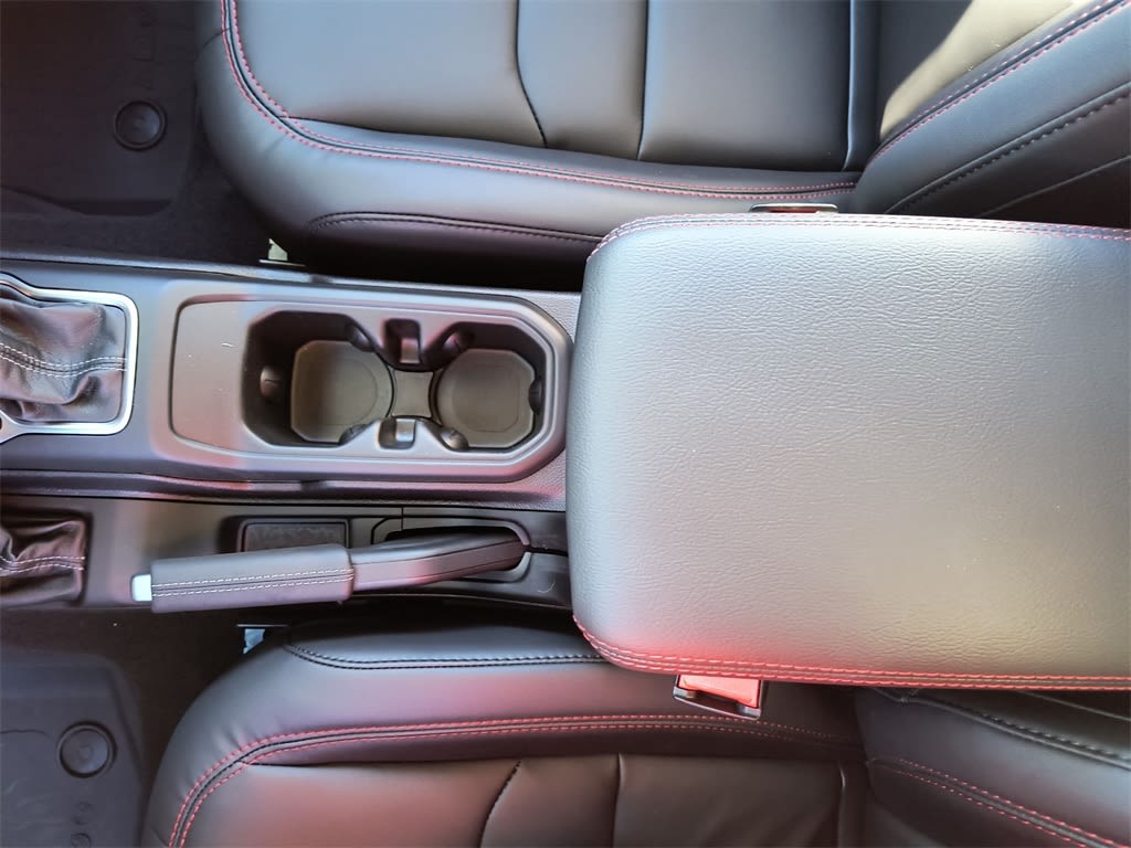 Thumbnail: 2025 Jeep Wrangler - 25