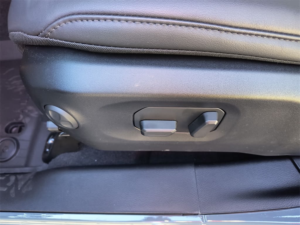 Thumbnail: 2025 Jeep Wrangler - 20