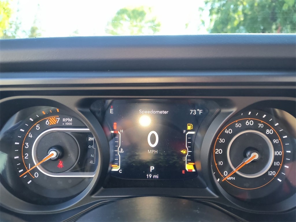 Thumbnail: 2025 Jeep Wrangler - 13