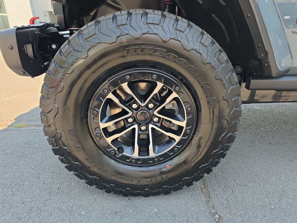 Thumbnail: 2026 Jeep Wrangler - 6