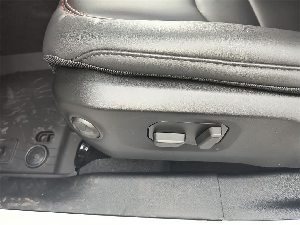 Thumbnail: 2025 Jeep Wrangler - 20