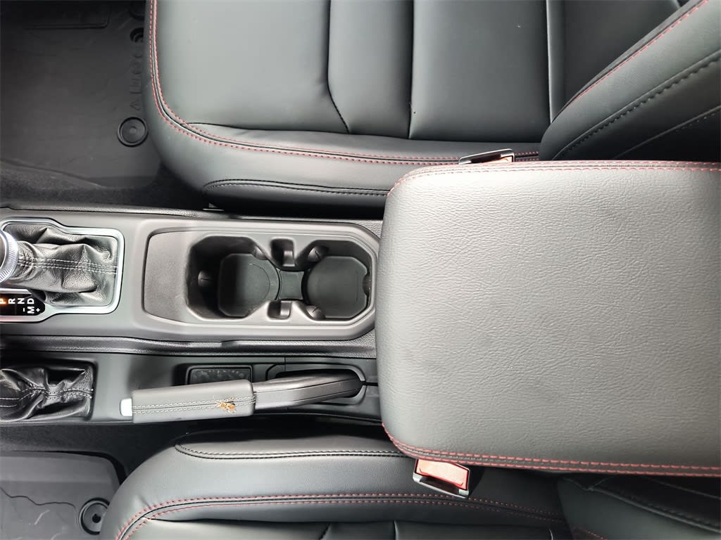 Thumbnail: 2025 Jeep Wrangler - 25