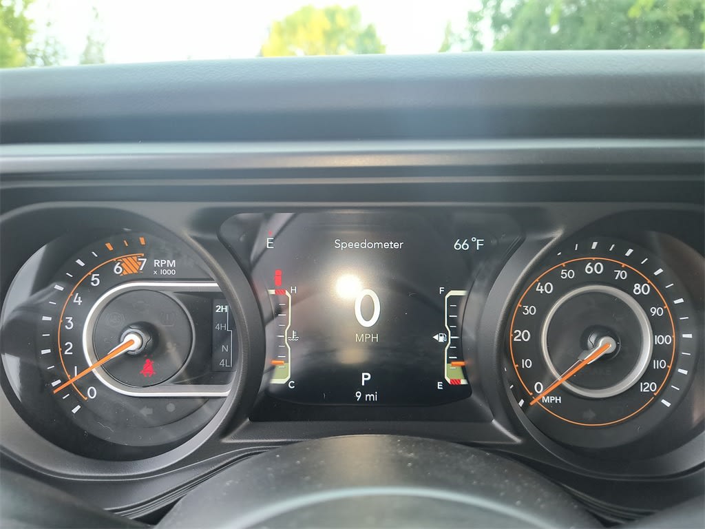 Thumbnail: 2025 Jeep Wrangler - 13