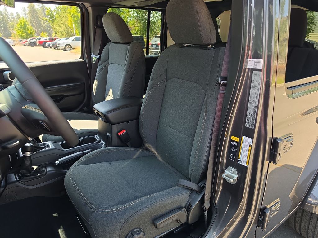 Thumbnail: 2024 Jeep Wrangler - 7