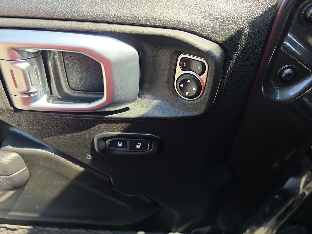 Thumbnail: 2024 Jeep Wrangler - 21
