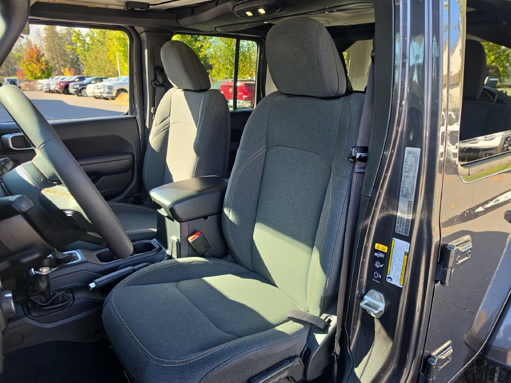 Thumbnail: 2024 Jeep Wrangler - 7