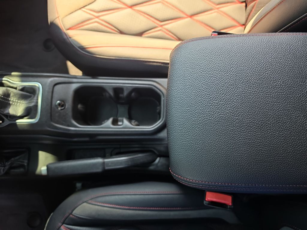 Thumbnail: 2024 Jeep Wrangler - 25