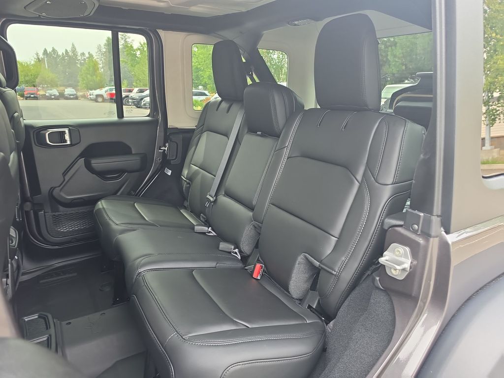 Thumbnail: 2026 Jeep Wrangler - 9