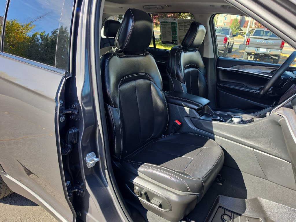Thumbnail: 2024 Jeep Grand Cherokee - 7