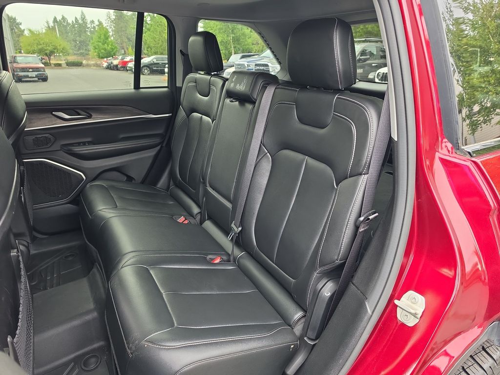 Thumbnail: 2023 Jeep Grand Cherokee - 9