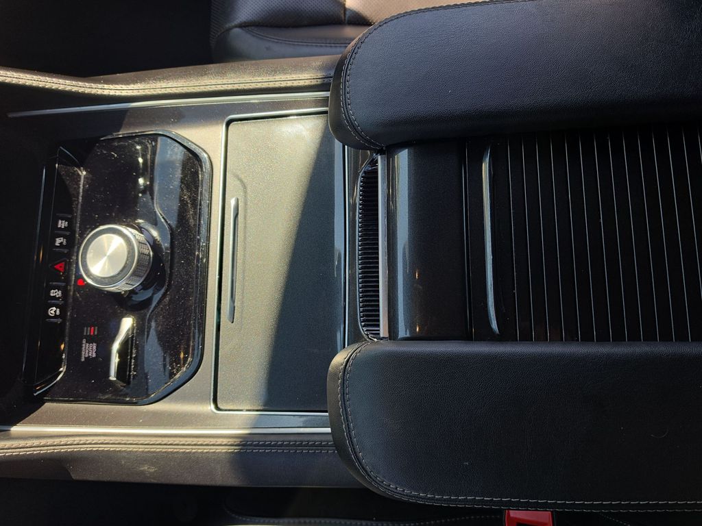 Thumbnail: 2023 Jeep Wagoneer - 25