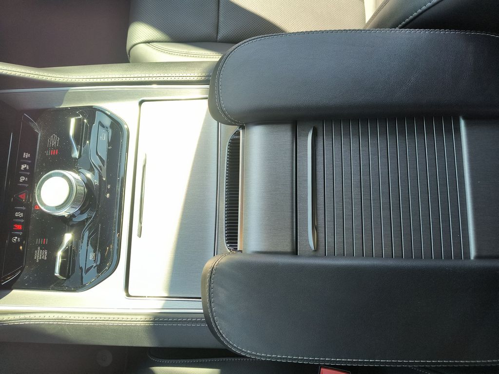 Thumbnail: 2026 Jeep Grand Wagoneer L - 25