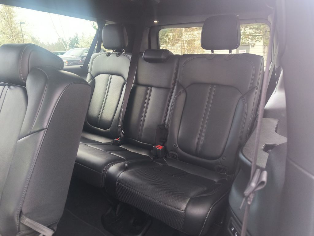 Thumbnail: 2023 Jeep Wagoneer - 26