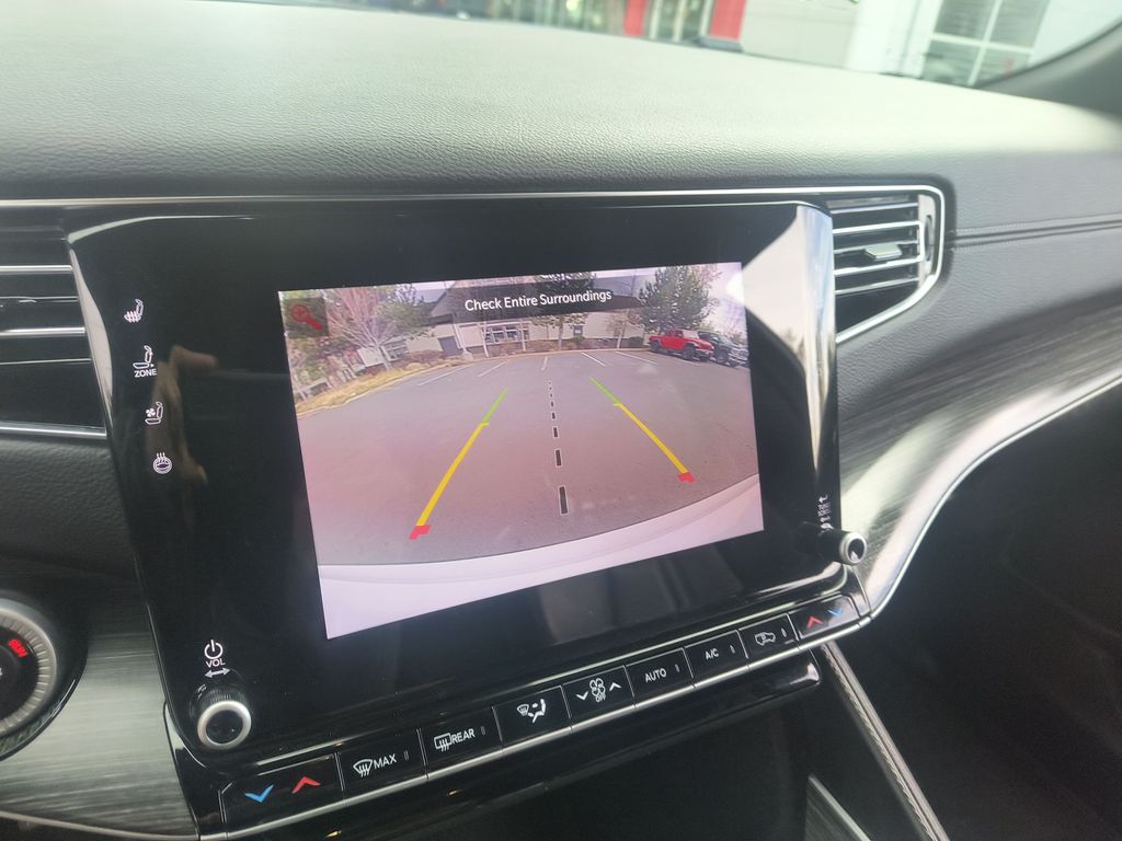 Thumbnail: 2023 Jeep Wagoneer - 21