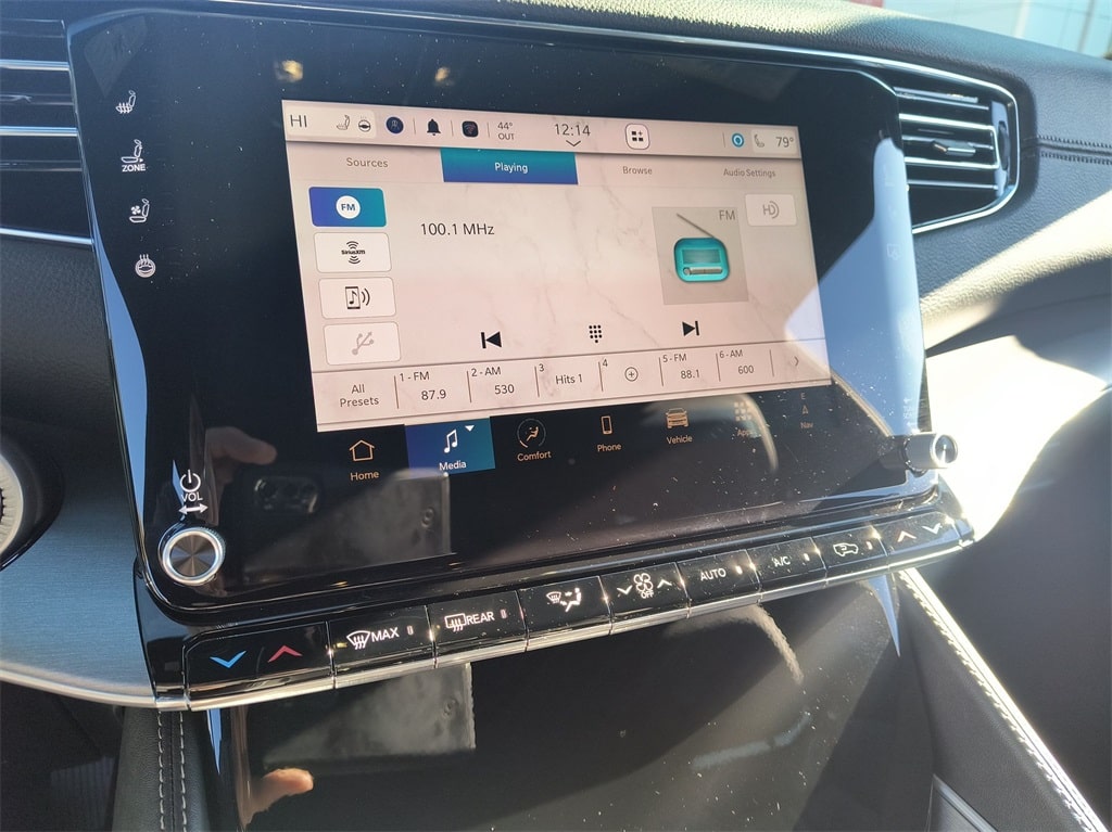 Thumbnail: 2025 Jeep Wagoneer - 11