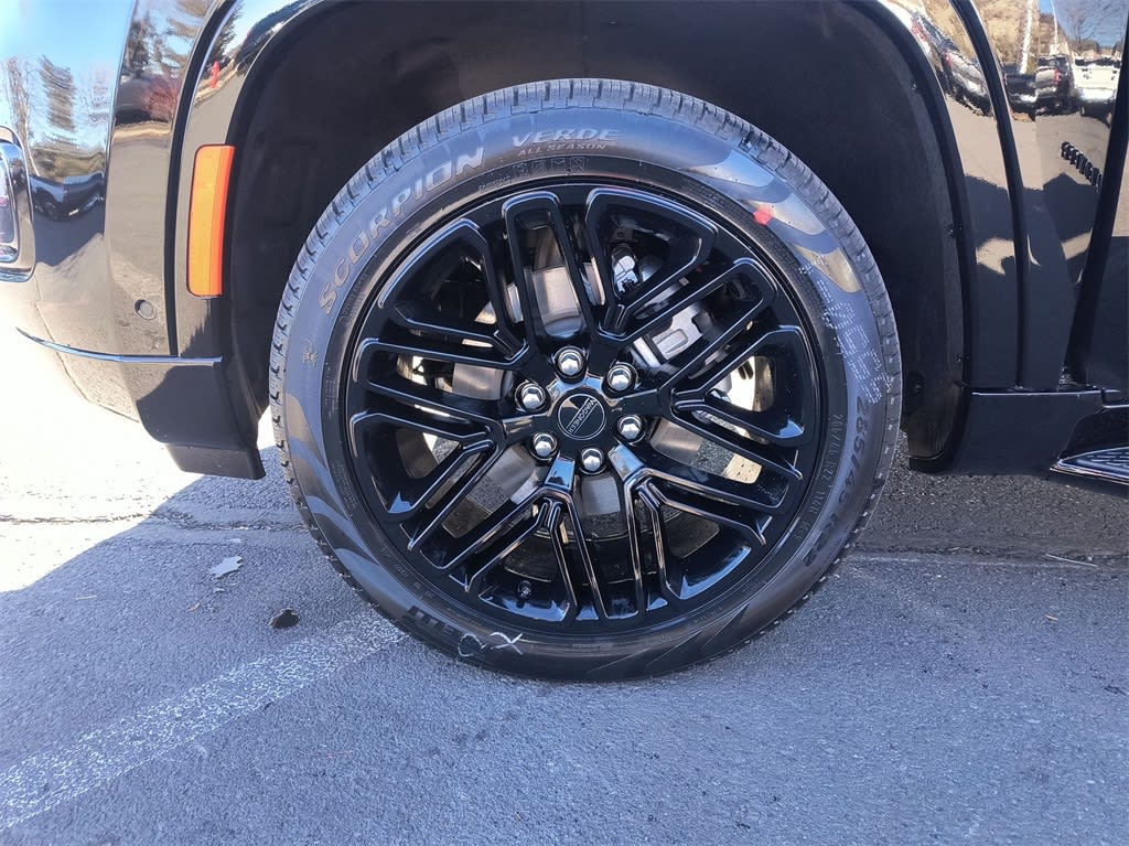 Thumbnail: 2025 Jeep Wagoneer - 6