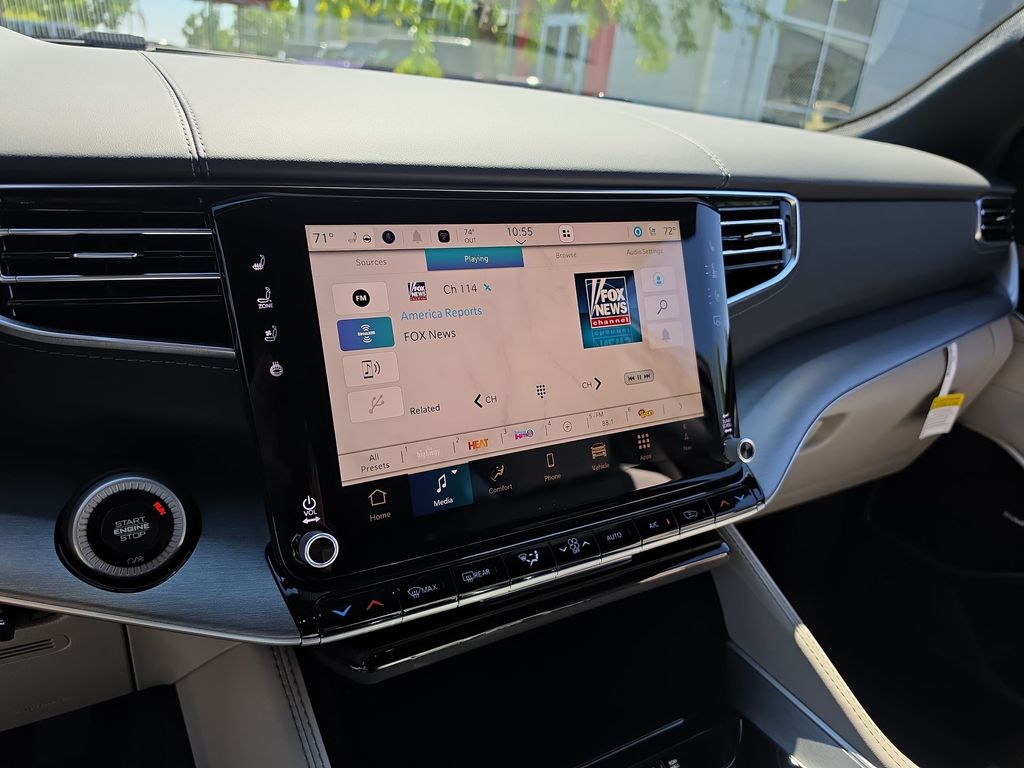 Thumbnail: 2026 Jeep Grand Wagoneer - 12