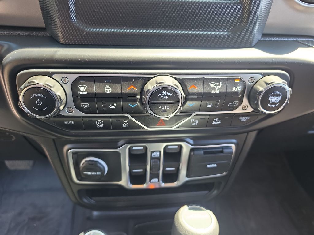 Thumbnail: 2020 Jeep Gladiator - 22
