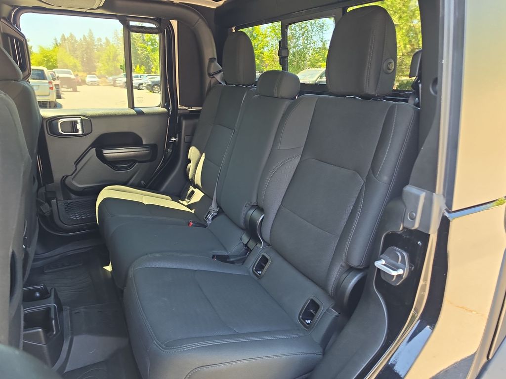 Thumbnail: 2020 Jeep Gladiator - 8