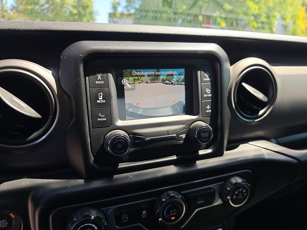 Thumbnail: 2021 Jeep Gladiator - 22
