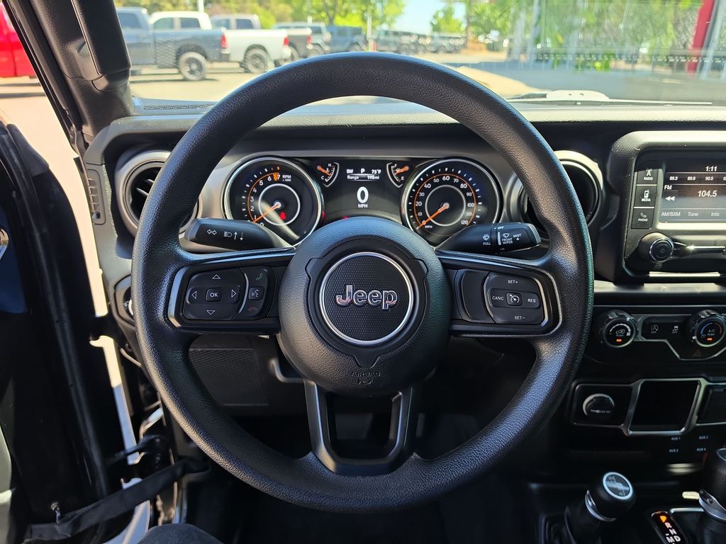 Thumbnail: 2021 Jeep Gladiator - 2