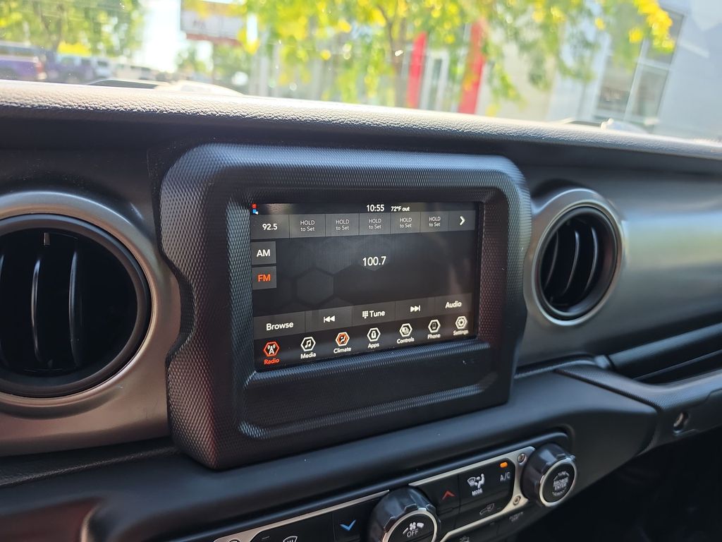 Thumbnail: 2023 Jeep Gladiator - 11