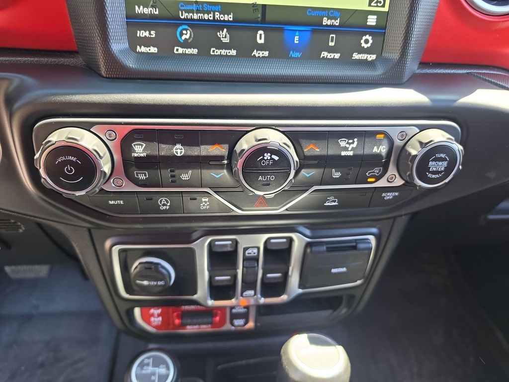 Thumbnail: 2021 Jeep Gladiator - 25