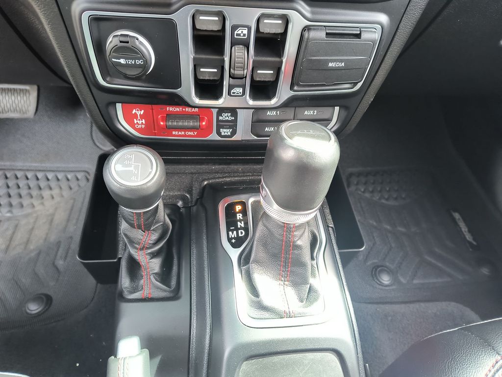 Thumbnail: 2020 Jeep Gladiator - 12