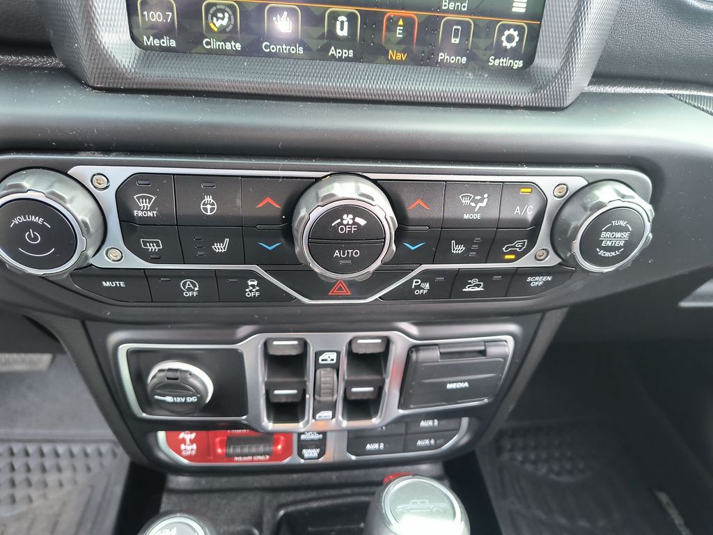 Thumbnail: 2020 Jeep Gladiator - 24