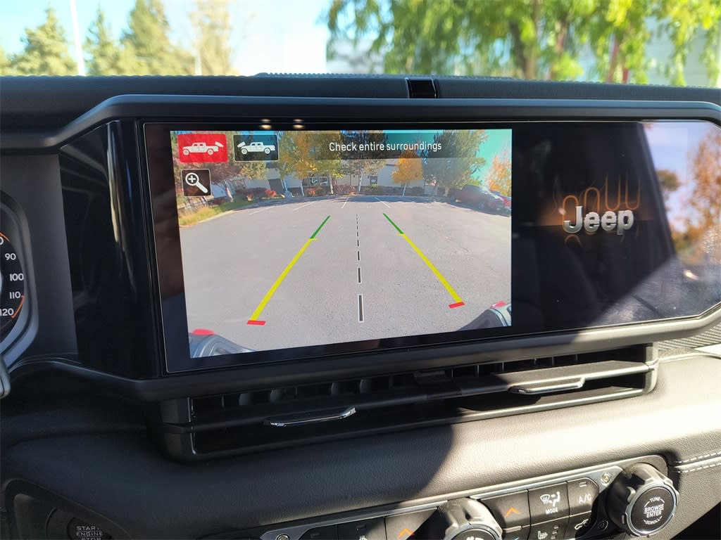 Thumbnail: 2024 Jeep Gladiator - 22