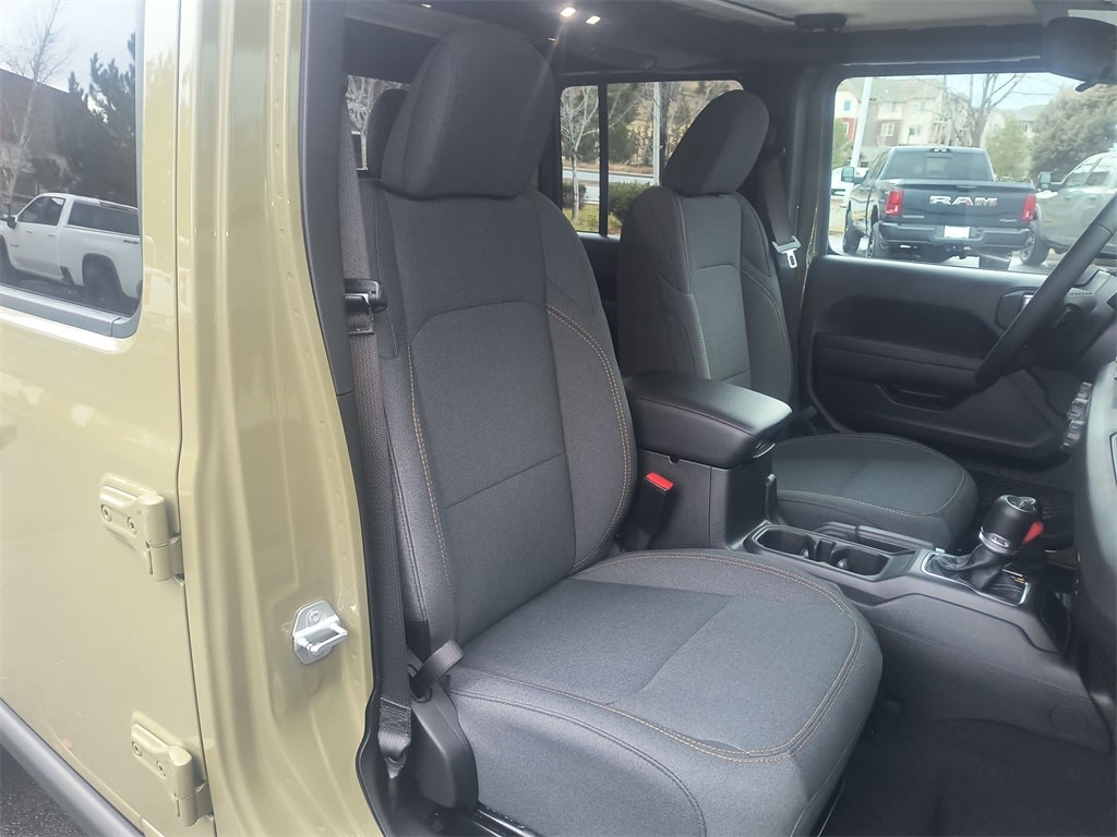 Thumbnail: 2026 Jeep Gladiator - 8