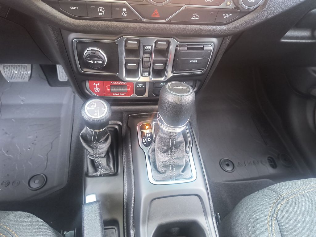 Thumbnail: 2026 Jeep Gladiator - 11
