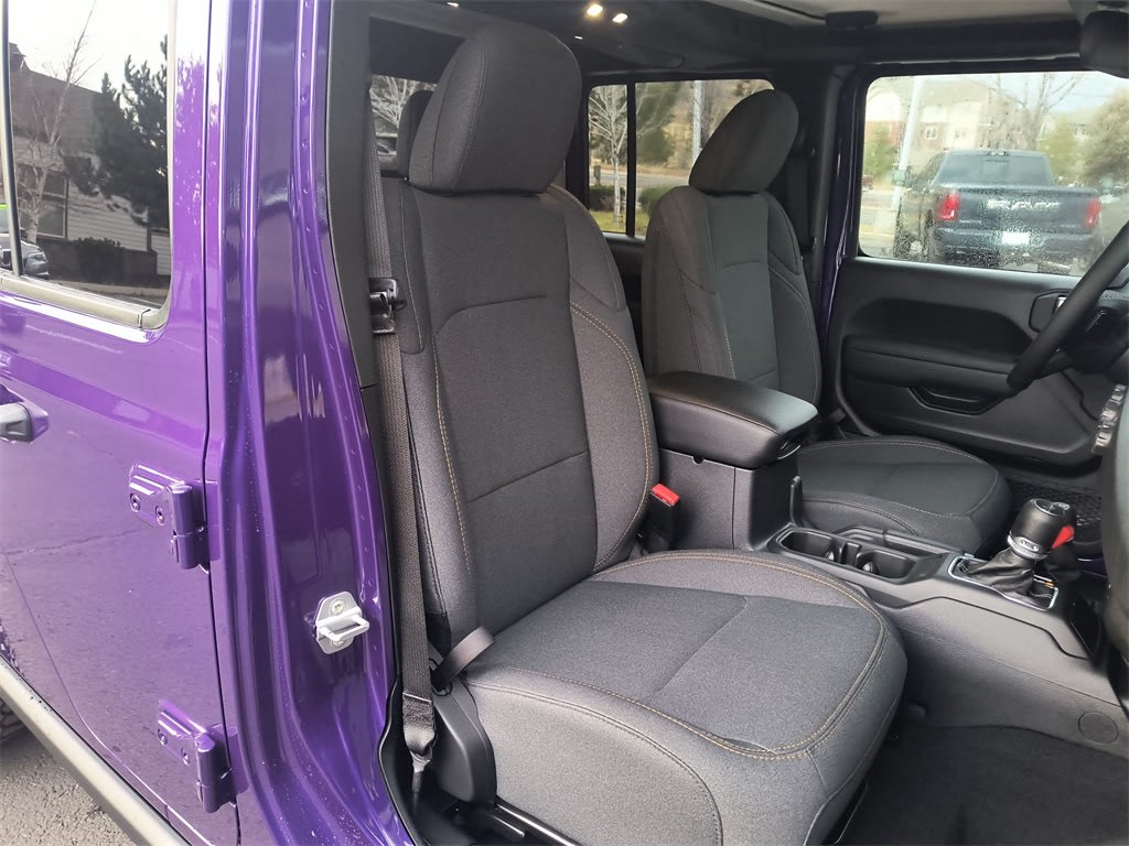 Thumbnail: 2026 Jeep Gladiator - 9