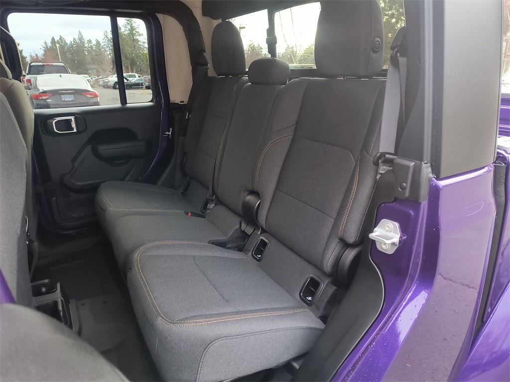 Thumbnail: 2026 Jeep Gladiator - 10