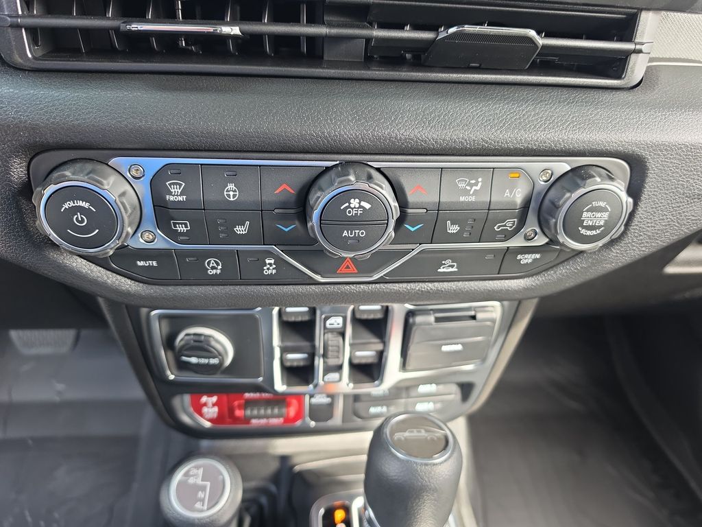 Thumbnail: 2026 Jeep Gladiator - 22