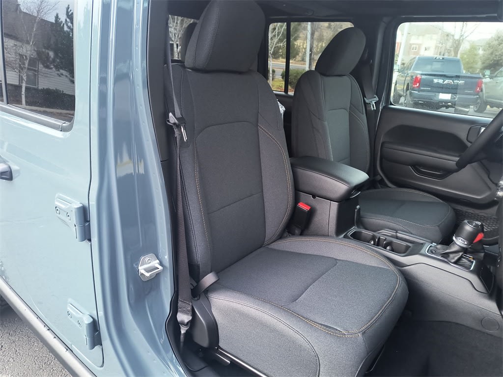 Thumbnail: 2026 Jeep Gladiator - 8