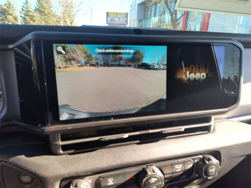 Thumbnail: 2026 Jeep Gladiator - 22