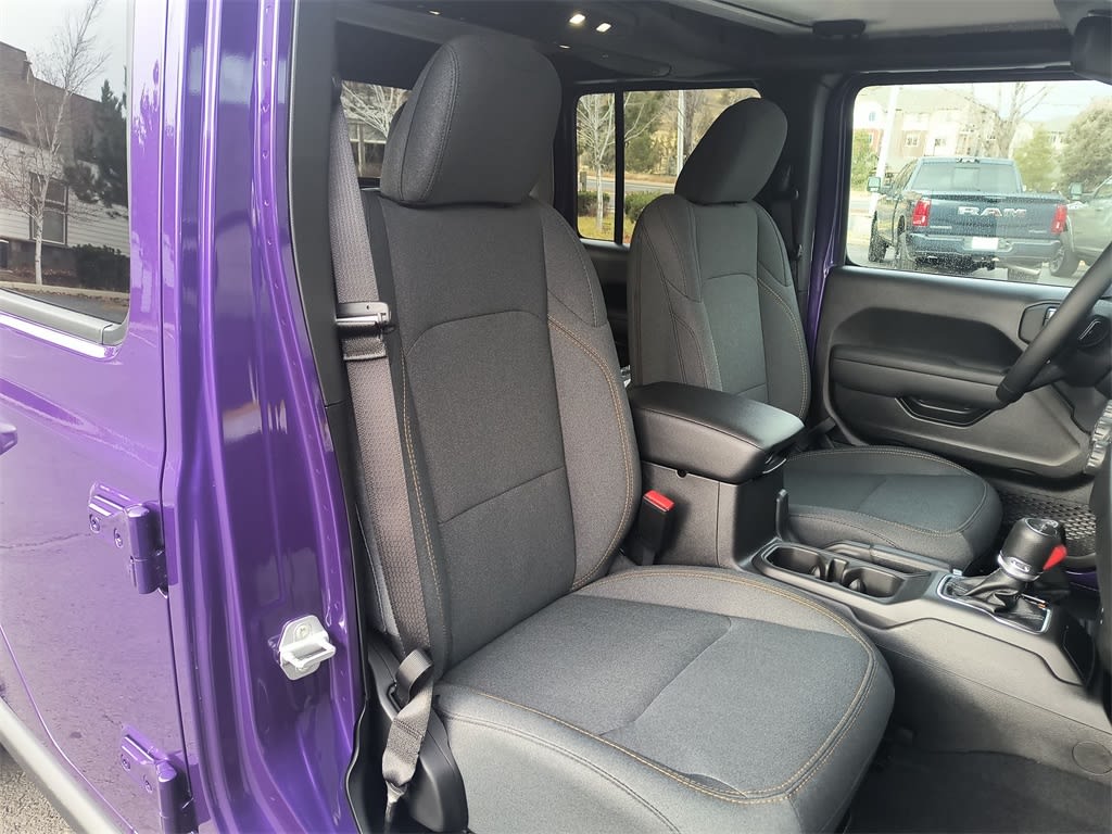 Thumbnail: 2026 Jeep Gladiator - 10