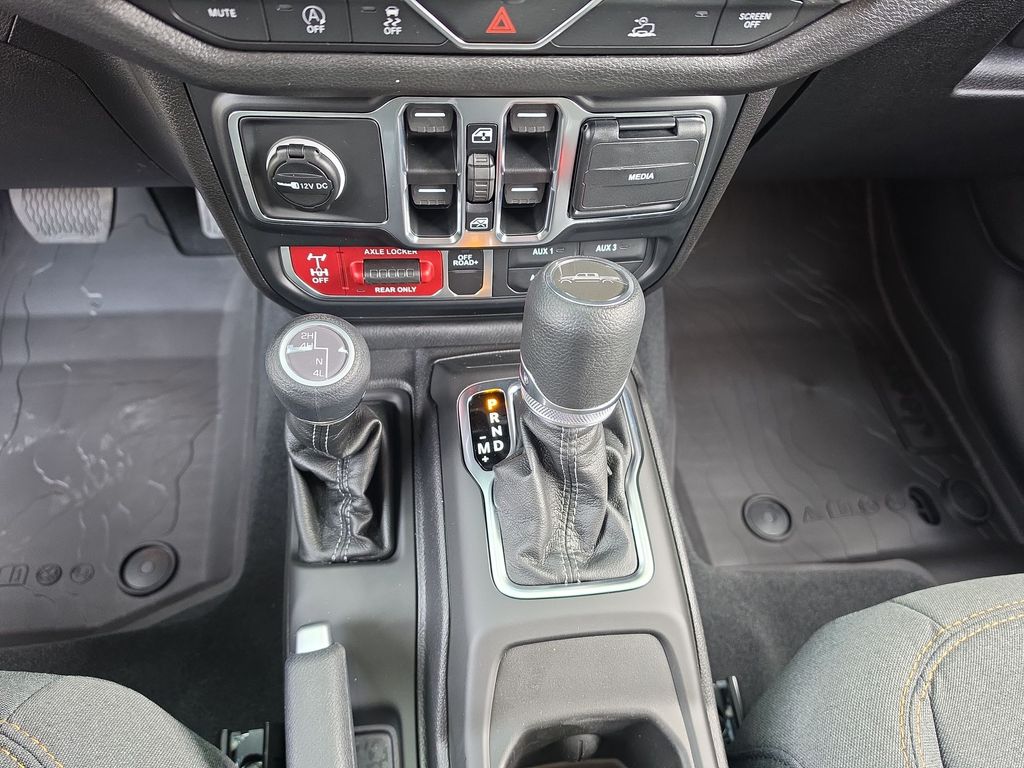 Thumbnail: 2026 Jeep Gladiator - 12