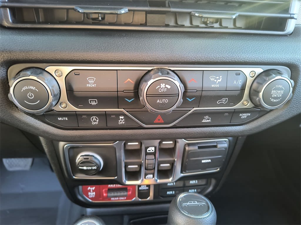 Thumbnail: 2026 Jeep Gladiator - 22