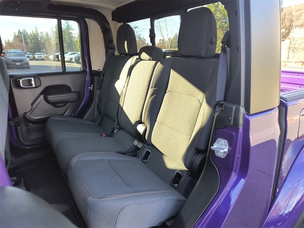 Thumbnail: 2026 Jeep Gladiator - 10