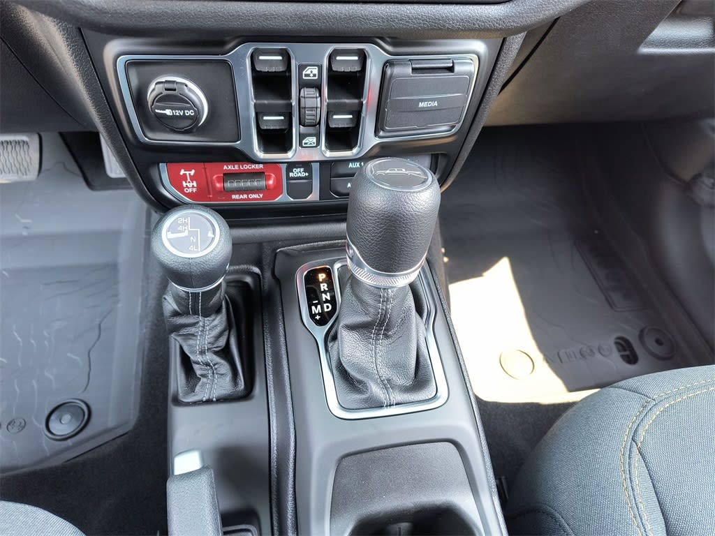 Thumbnail: 2025 Jeep Gladiator - 12