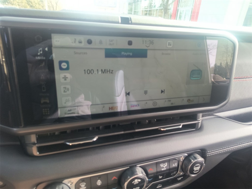 Thumbnail: 2025 Jeep Gladiator - 11