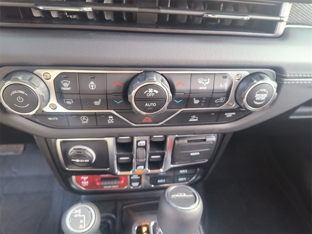 Thumbnail: 2025 Jeep Gladiator - 24