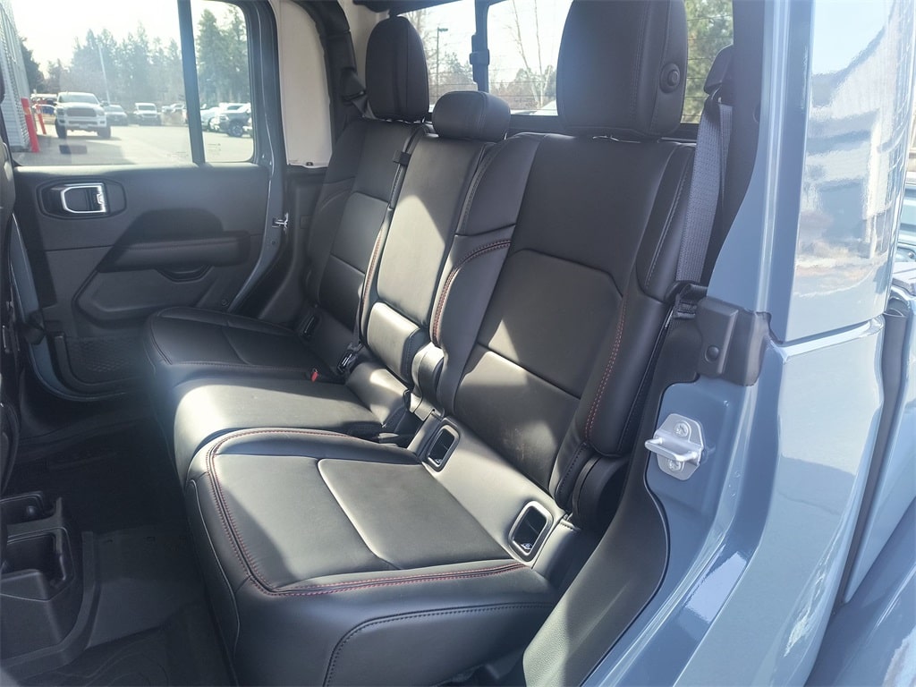 Thumbnail: 2025 Jeep Gladiator - 10